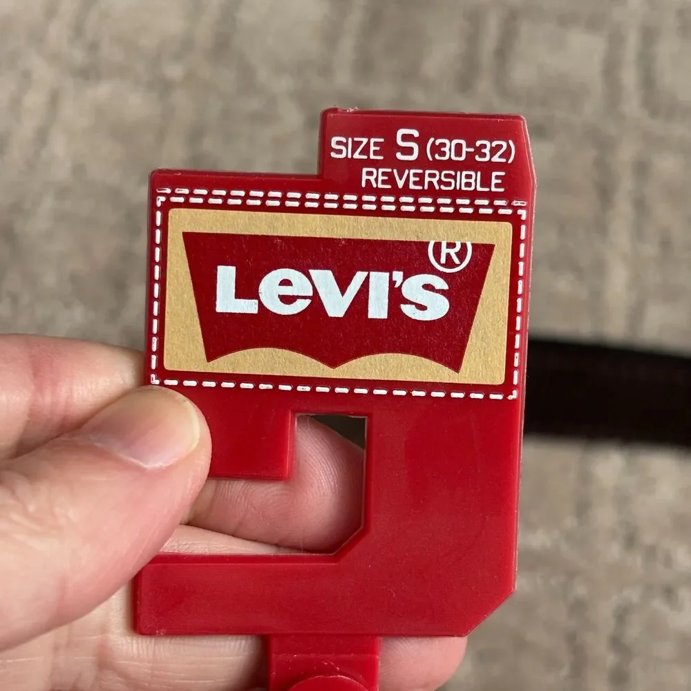 Levi's Coated Leather Belt Mens Small (30-32) Black Brown Reversible Casual NWT